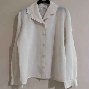 [Mingo] Vintage Cream Shirt with Embroidered Collar Size S